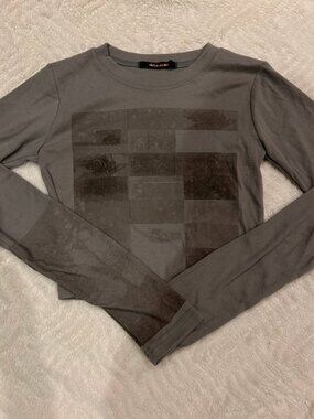 Grey Y2k Block Print Crop Tee